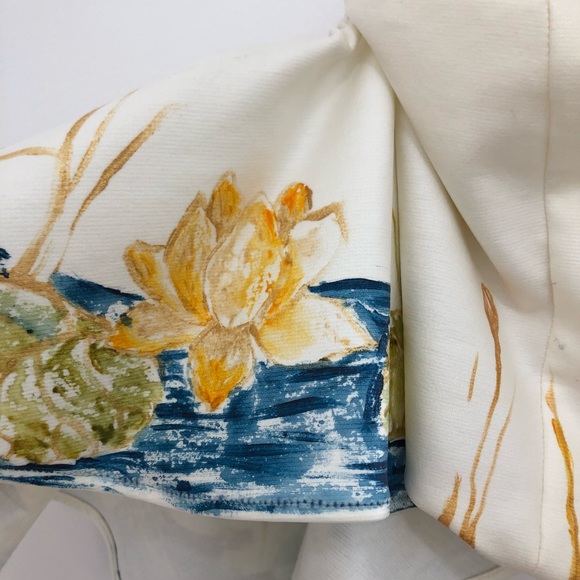 Hand Painted Bustier Crop Top with Flared Sleeves - Picture 5 of 5